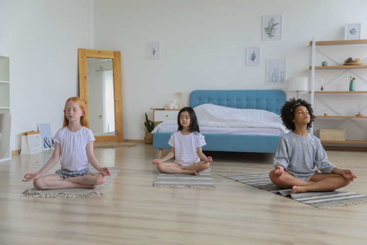 Mindfulness, kids, and parents - An introduction to meditation for children